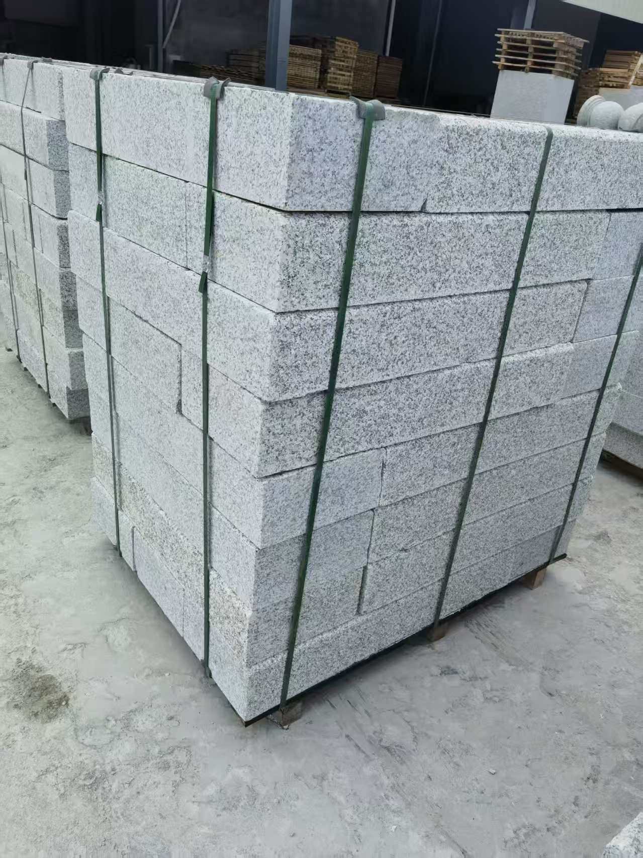 河北 芙蓉白火烧两面路沿石