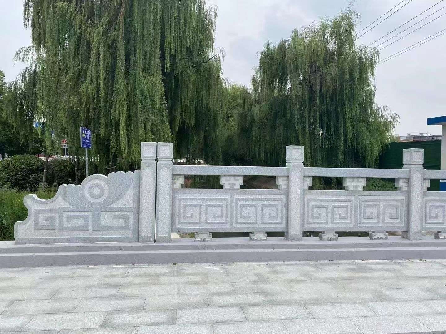 河北 芝麻灰桥栏杆、河道栏杆安装效果
