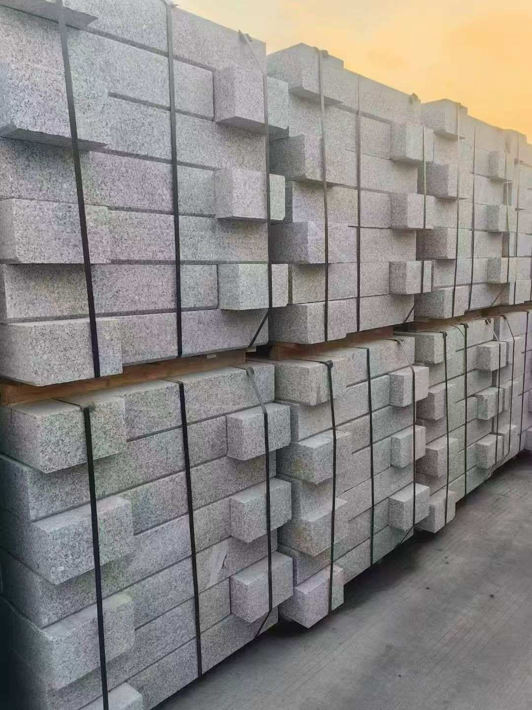 河北 芝麻白路沿石