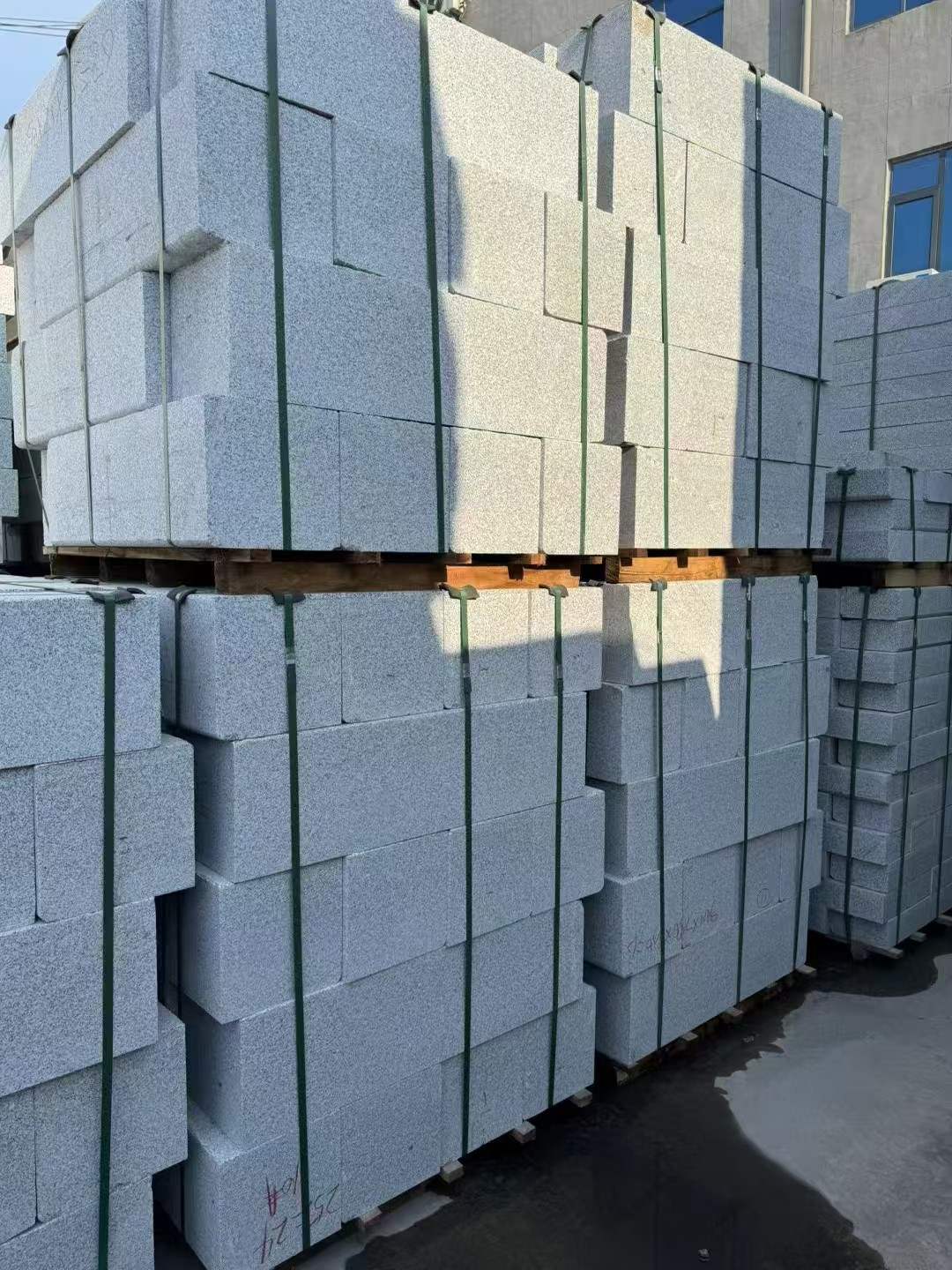 河北 芝麻白路沿石